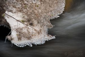 25  CK569A-Snow-and-ice-along-Bicknell-Brook.jpg